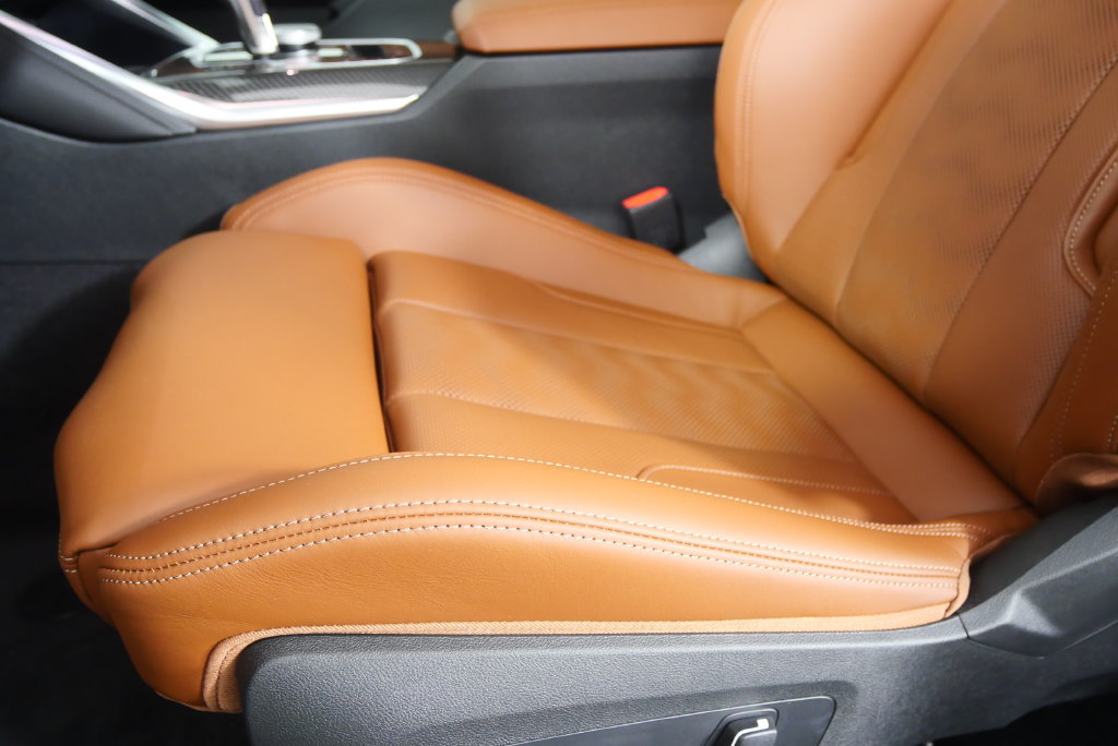 Used 2026 BMW M4 xDrive Competition AWD/4WD image 12