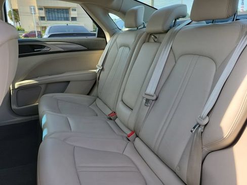 Used 2019 Lincoln MKZ Premiere FWD image 16