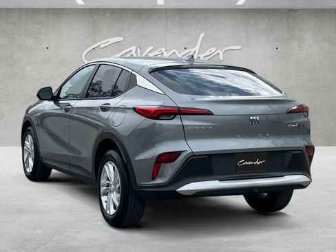 Certified 2025 Buick Envista Preferred w/ Convenience II Package image 14