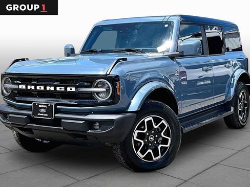 Certified 2025 Ford Bronco Outer Banks AWD/4WD image 1