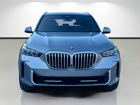 Used 2025 BMW X5 xDrive50e w/ Climate Comfort Package AWD/4WD image 8