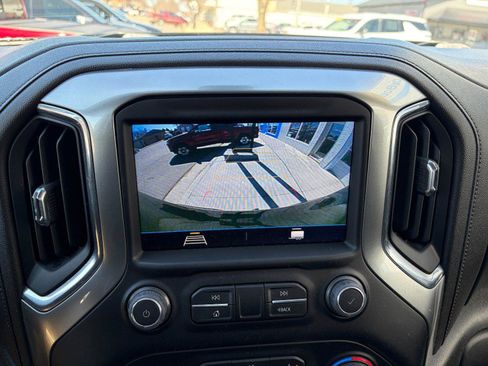 Used 2022 Chevrolet Silverado 1500 LT Trail Boss w/ Bed Protection Package image 14