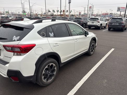 Used 2021 Subaru Crosstrek 2.0i Premium w/ Moonroof Package image 5