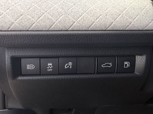 Used 2026 Toyota Camry XLE FWD image 15