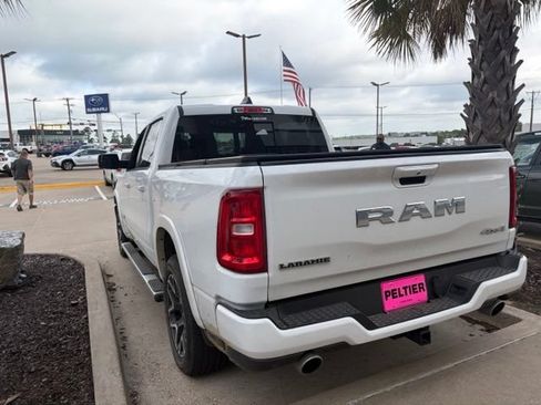 Used 2025 RAM 1500 Laramie AWD/4WD image 22