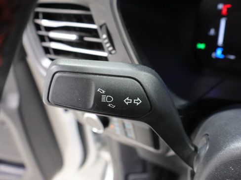 Used 2024 Ford Escape ST-Line AWD/4WD image 38