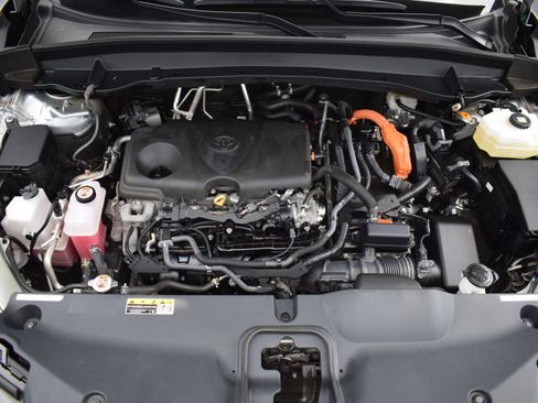 Used 2024 Toyota Grand Highlander XLE image 9