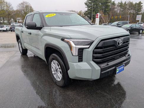 Used 2024 Toyota Tundra SR5 w/ SR5 Convenience Package AWD/4WD image 8