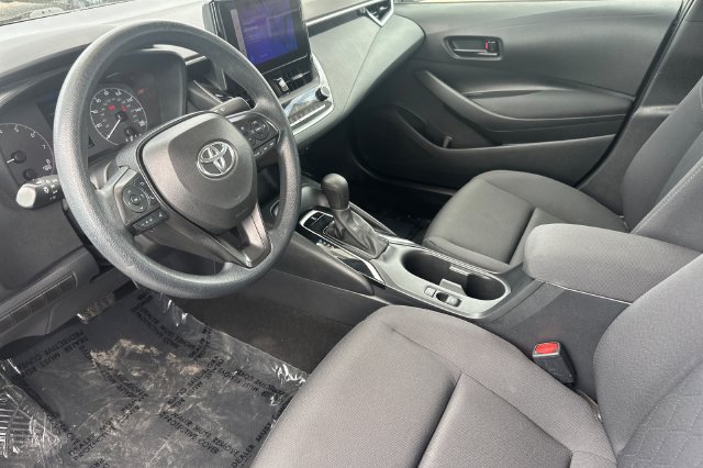 Used 2024 Toyota Corolla LE FWD image 9