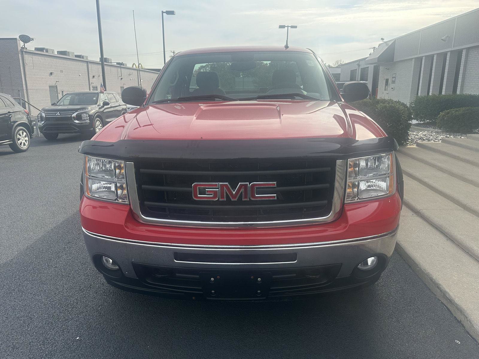 Used 2010 GMC Sierra 1500 W/T RWD image 4