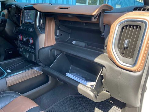 Used 2022 Chevrolet Silverado 3500 High Country image 33