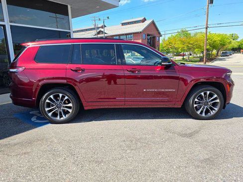 Certified 2024 Jeep Grand Cherokee L Overland w/ Luxury Tech Group IV AWD/4WD image 46
