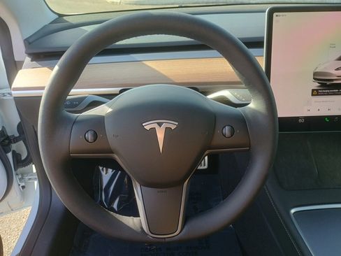 Used 2023 Tesla Model 3 Performance image 26