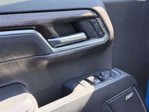 Used 2022 Chevrolet Silverado 1500 LT Trail Boss w/ LT Trail Boss Premium Package image 18