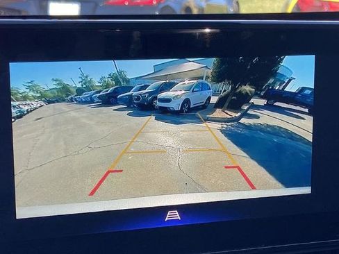 Used 2025 Chevrolet Trax LT w/ Driver Confidence Package image 10