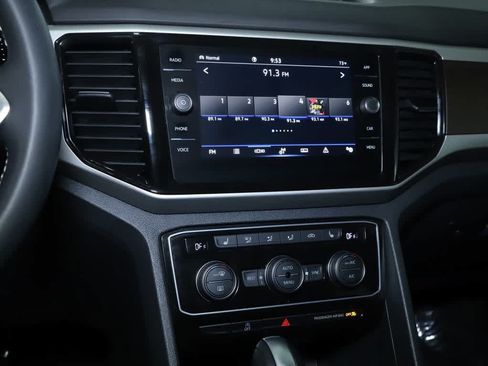 Certified 2023 Volkswagen Atlas SE AWD/4WD image 25