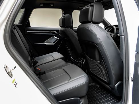 Used 2024 Audi Q3 2.0T Premium Plus w/ Premium Plus Package image 40