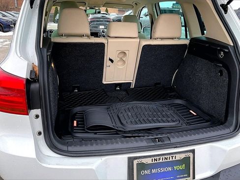 Used 2016 Volkswagen Tiguan SE image 35