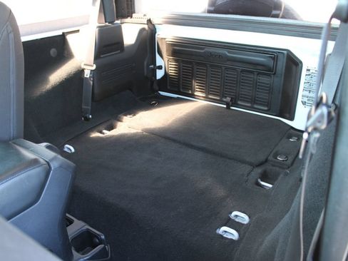Used 2023 Jeep Wrangler Sport AWD/4WD image 14