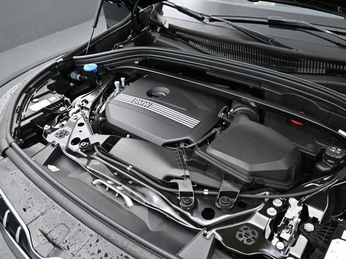 New 2025 BMW X1 xDrive28i w/ Convenience Package image 25