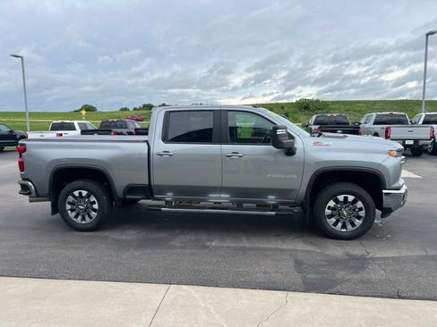 Used 2024 Chevrolet Silverado 2500 LT w/ All Star Edition AWD/4WD image 4