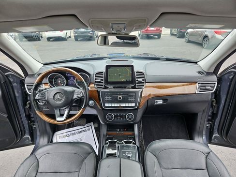 Used 2017 Mercedes-Benz GLS 550 4MATIC image 40