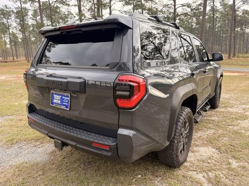Used 2025 Toyota 4Runner SR5 image 5