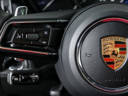 New 2026 Porsche Macan AWD/4WD image 10