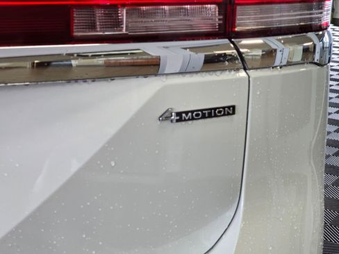 New 2025 Volkswagen Atlas Cross Sport SEL R-Line image 14