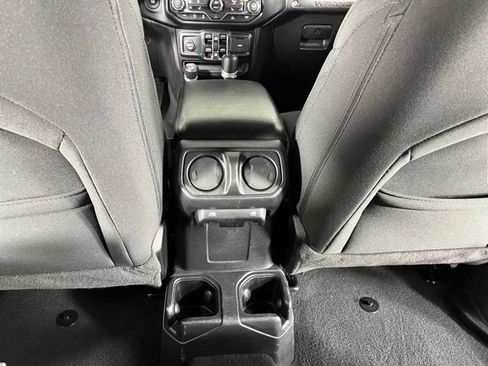 Used 2022 Jeep Wrangler Unlimited Sport AWD/4WD image 35