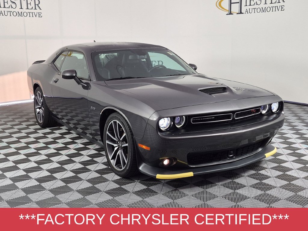 Used 2023 Dodge Challenger R/T w/ Plus Package RWD image 2