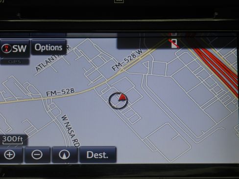 Used 2015 Toyota Avalon Limited w/ Technology Package FWD image 19