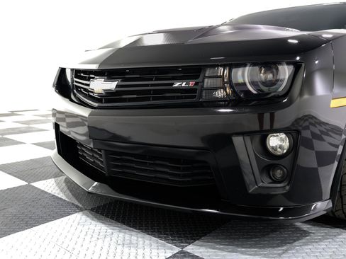 Used 2013 Chevrolet Camaro ZL1 image 3