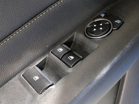 Used 2017 Ford Mustang Premium image 16