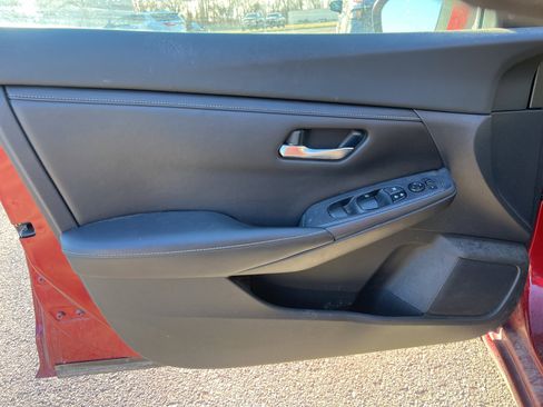 Used 2020 Nissan Sentra SV image 10