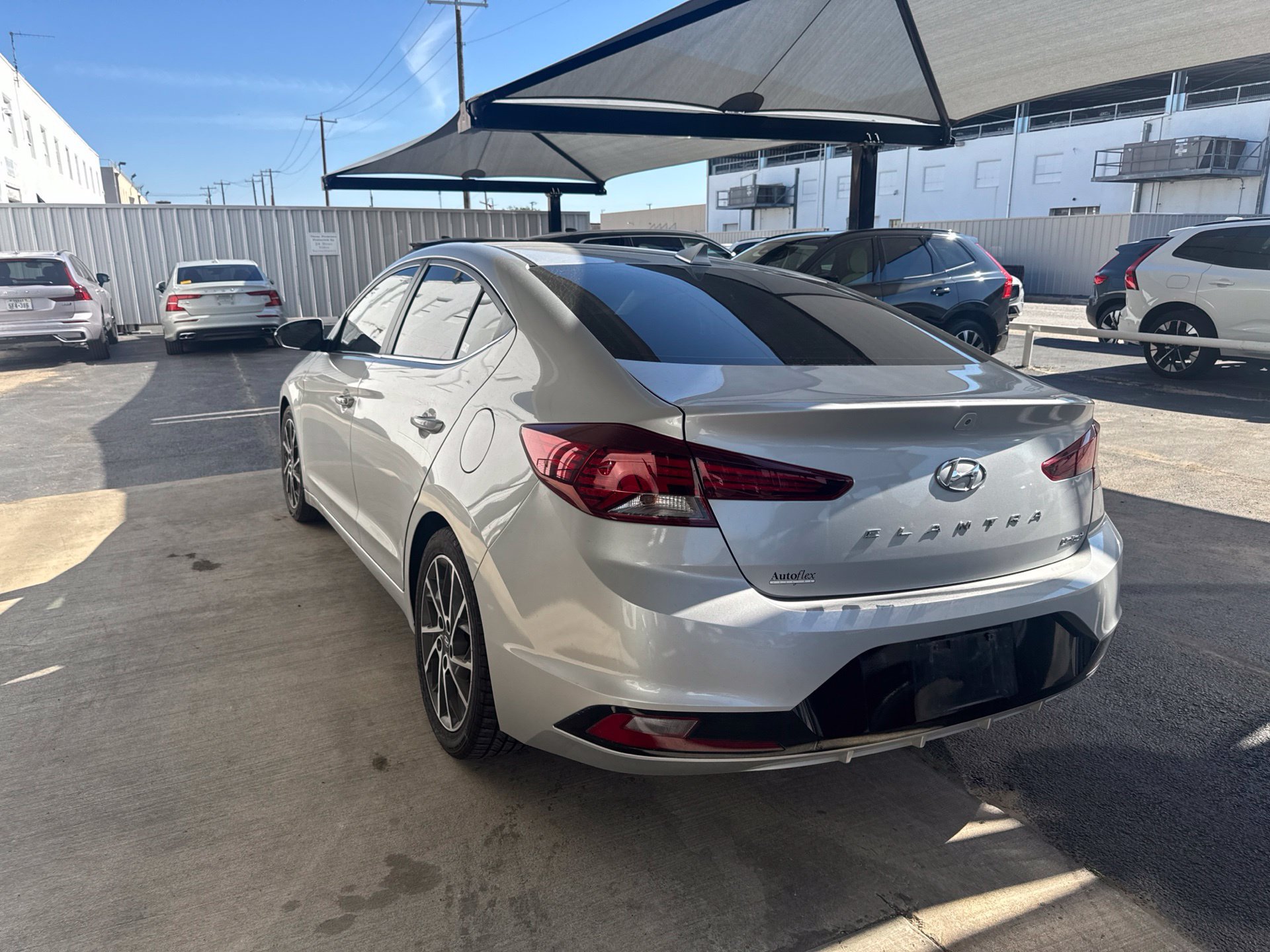Used 2020 Hyundai Elantra Limited w/ Ultimate Package 03 FWD image 7