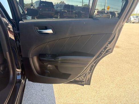 Used 2021 Dodge Charger SXT w/ Blacktop Package image 31