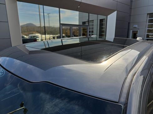 Used 2024 Ford F150 Platinum w/ Equipment Group 703A Plus image 12