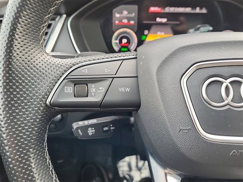 Used 2021 Audi Q5 e Prestige image 23