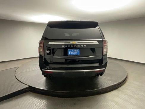 Certified 2023 Chevrolet Suburban High Country w/ LPO, Illumination Package image 7