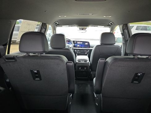 New 2026 Chevrolet Traverse LT w/ Enhanced Driving Package FWD image 14