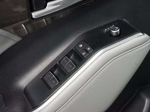 Certified 2026 Toyota Highlander Platinum AWD/4WD image 34