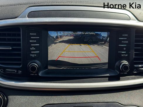 Used 2020 Kia Sorento S image 22