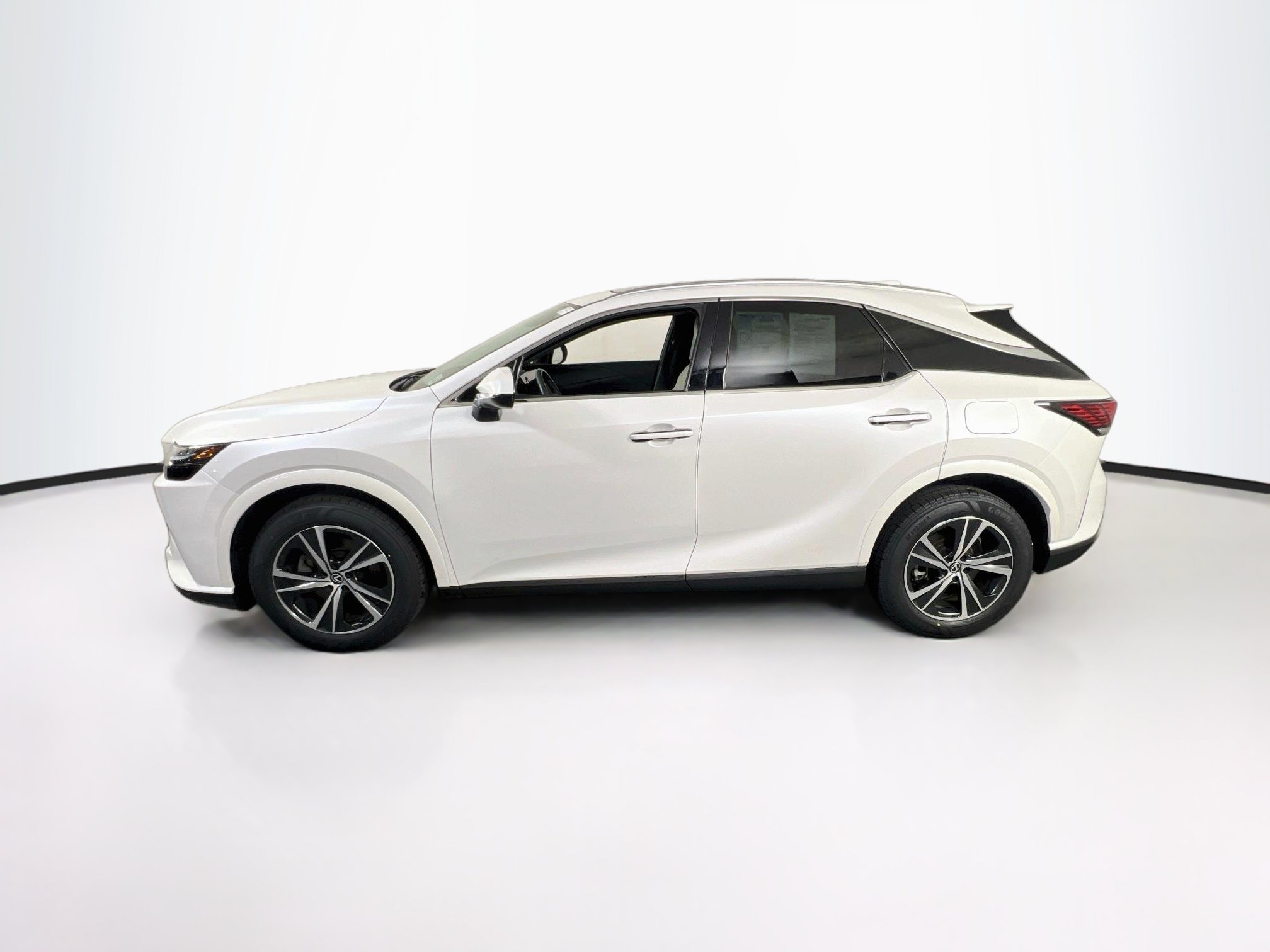 Used 2023 Lexus RX 350 Premium w/ Accessory Package (K3) AWD/4WD image 8