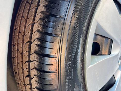 Used 2009 Hyundai Accent GS w/ Popular Equipment Pkg 2 image 28