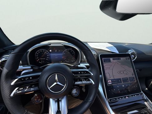 Used 2022 Mercedes-Benz SL 63 AMG 4MATIC image 14