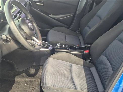 Used 2019 Toyota Yaris LE FWD image 14