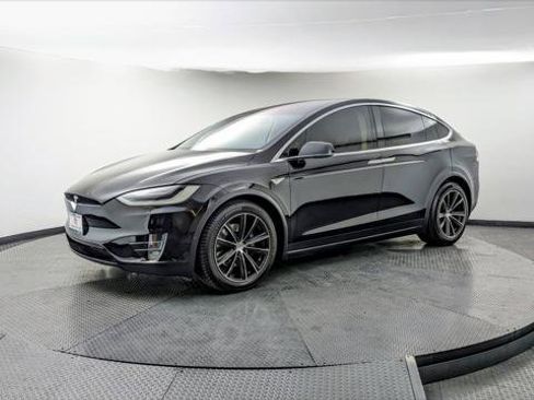 Used 2016 Tesla Model X 70D image 2