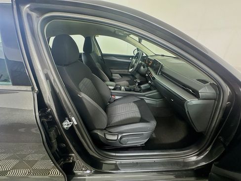 Used 2025 Kia K5 LXS image 32