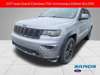Used 2017 Jeep Grand Cherokee Laredo